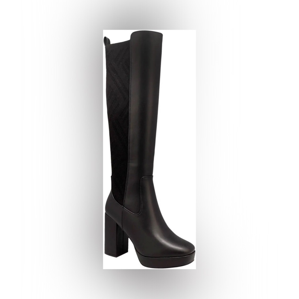 MIA
Elisenda
Women's